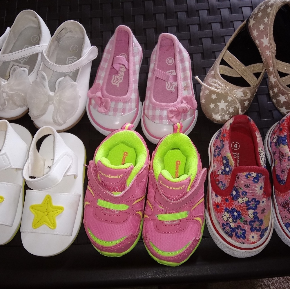 Size 12 month, size 2, 3 & 4 (Toddler)